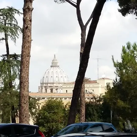 Mameli Trastevere Roma